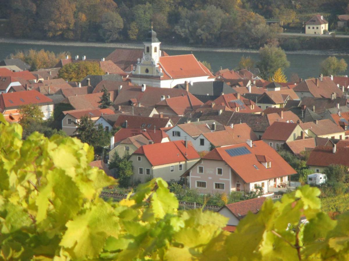 GästeHaus Rudolf u. Sandra DENK Wösendorf Exteriör bild